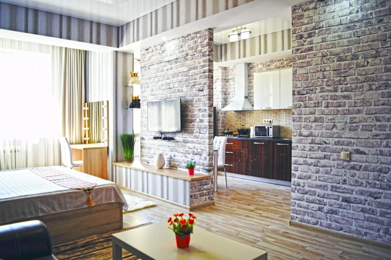 Apartment With Good View In The Center Bishkek Exterior photo